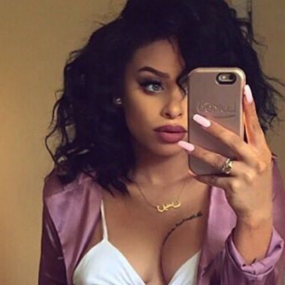 Meet your Posher, Sasha